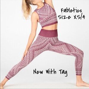Fabletics High-Waisted Seamless Lace Capri Pants XS Yoga Burgundy - New Tag